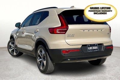 2026 Volvo XC40 B4 Plus