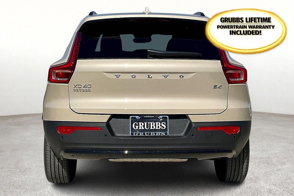 2026 Volvo XC40 B4 Plus