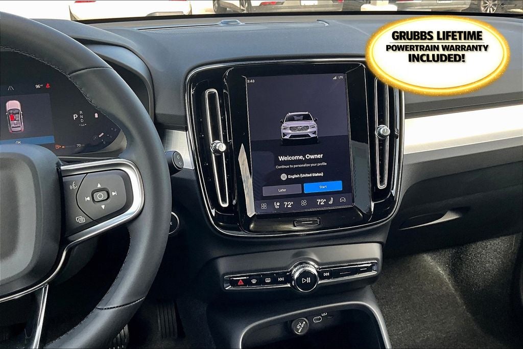 2026 Volvo XC40 B4 Plus