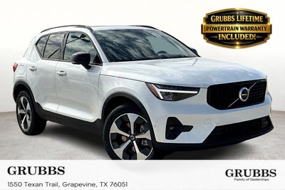 2026 Volvo XC40 B4 Plus