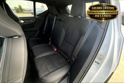 2026 Volvo XC40 B4 Plus