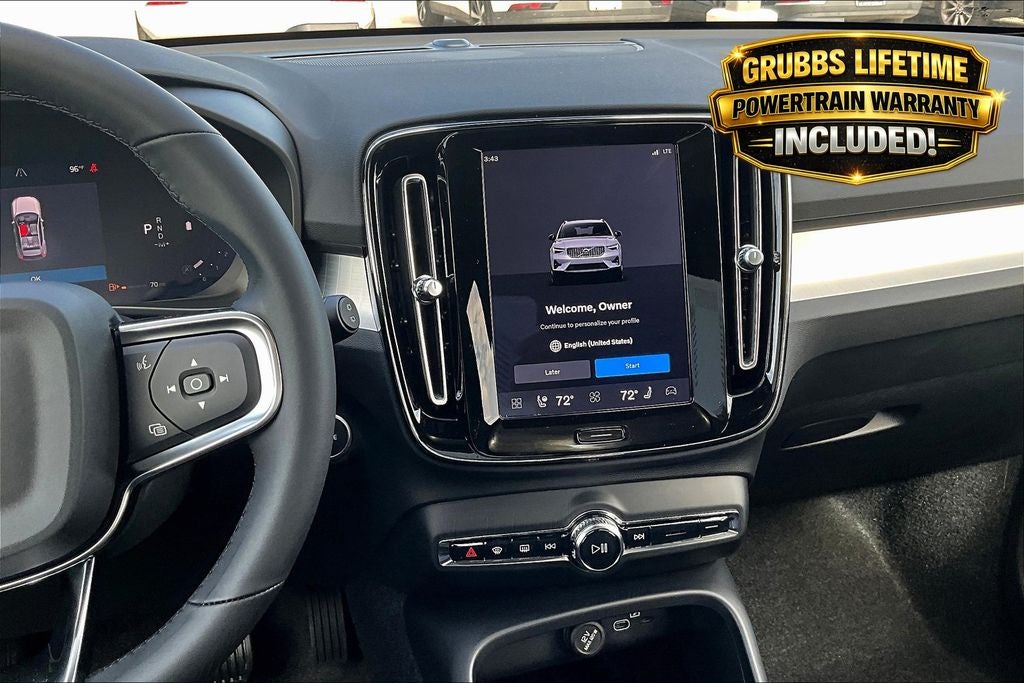 2026 Volvo XC40 B4 Plus