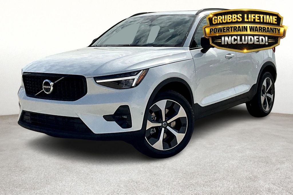 2026 Volvo XC40 B4 Plus