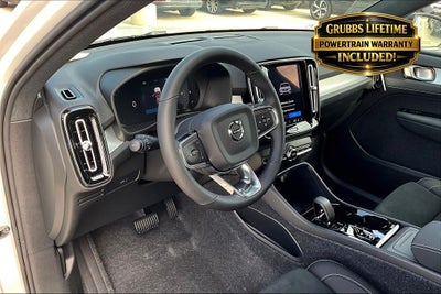 2026 Volvo XC40 B4 Plus