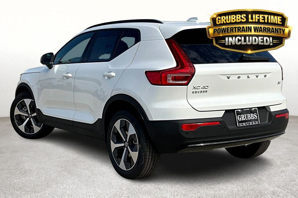 2026 Volvo XC40 B4 Plus
