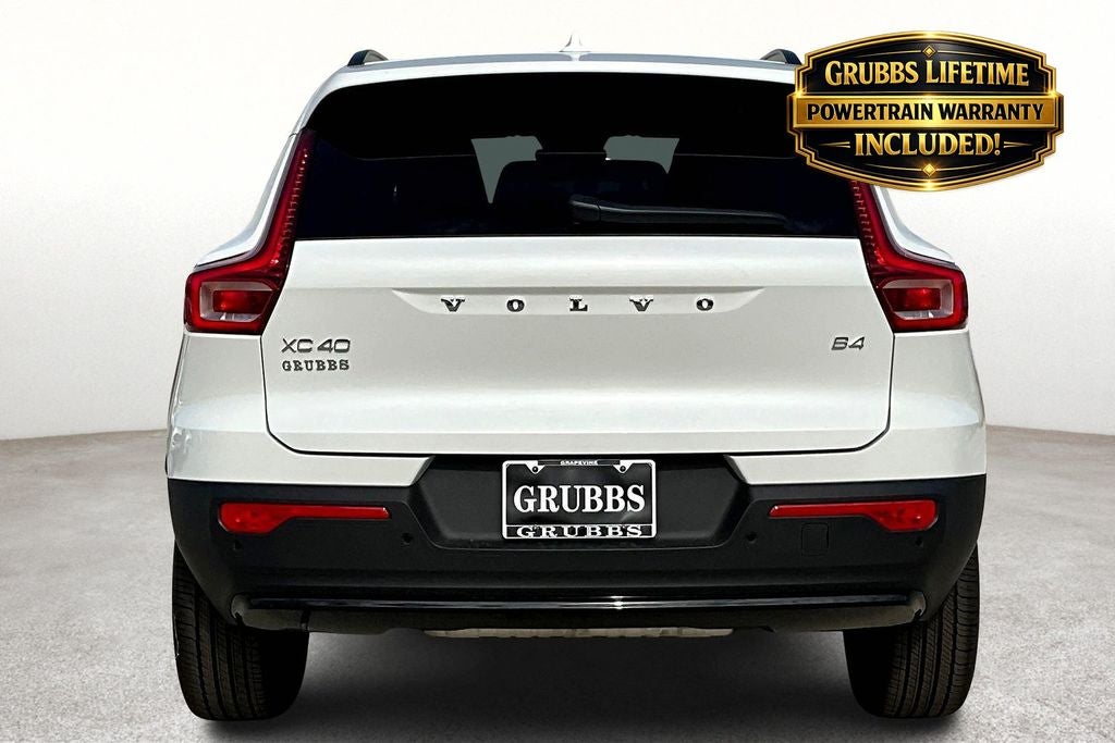 2026 Volvo XC40 B4 Plus