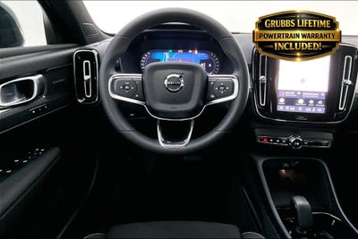 2026 Volvo XC40 B4 Plus