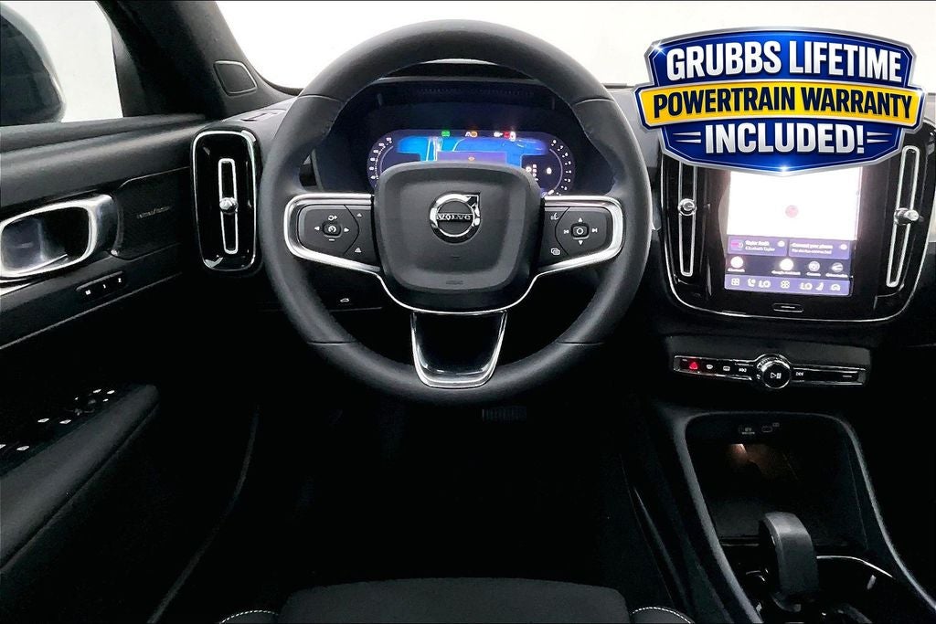 2026 Volvo XC40 B4 Plus