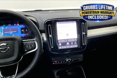 2026 Volvo XC40 B4 Plus