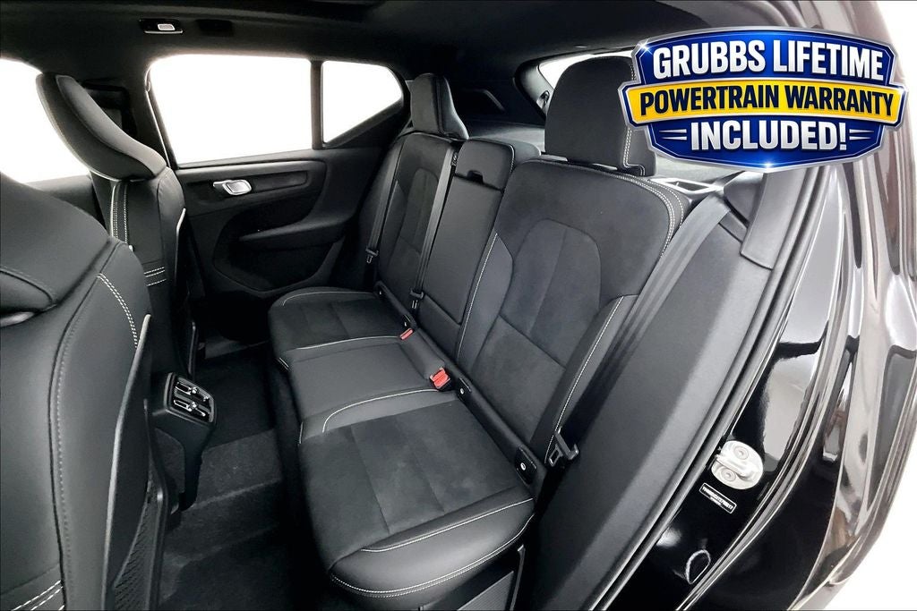 2026 Volvo XC40 B4 Plus