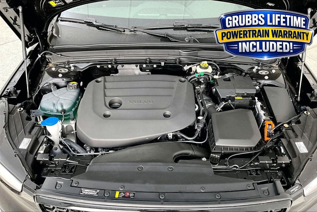 2026 Volvo XC40 B4 Plus