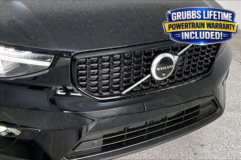 2026 Volvo XC40 B4 Plus