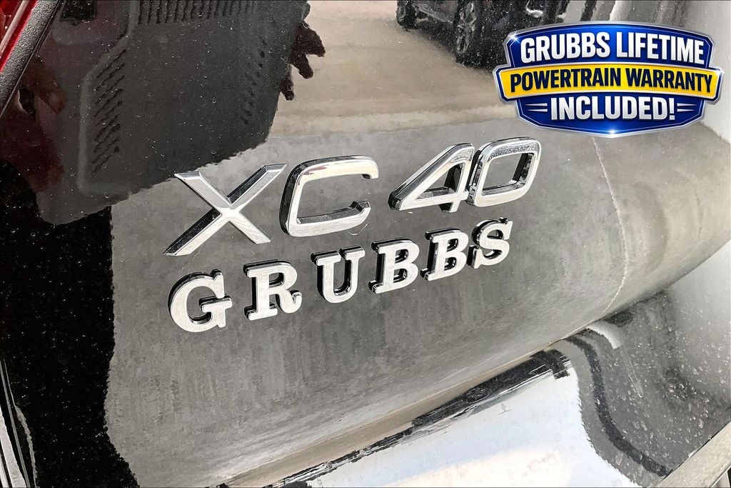 2026 Volvo XC40 B4 Plus