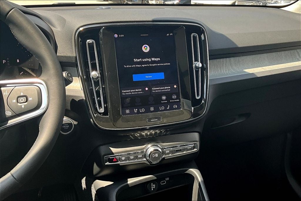 2026 Volvo XC40 B4 Core