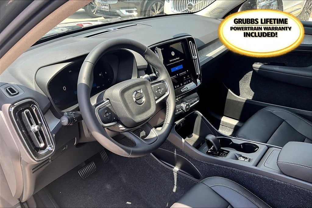 2026 Volvo XC40 B4 Core