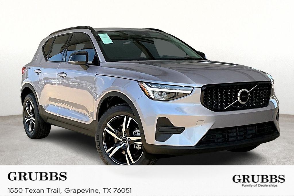 2026 Volvo XC40 B4 Core