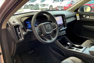 2026 Volvo XC40 B4 Core