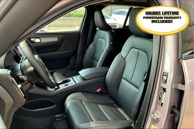 2026 Volvo XC40 B4 Core