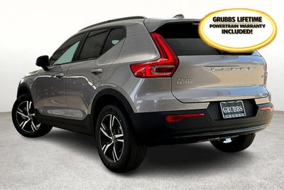 2026 Volvo XC40 B4 Core