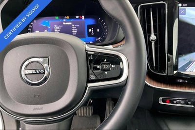 2023 Volvo XC60 B5 Ultimate Bright Theme