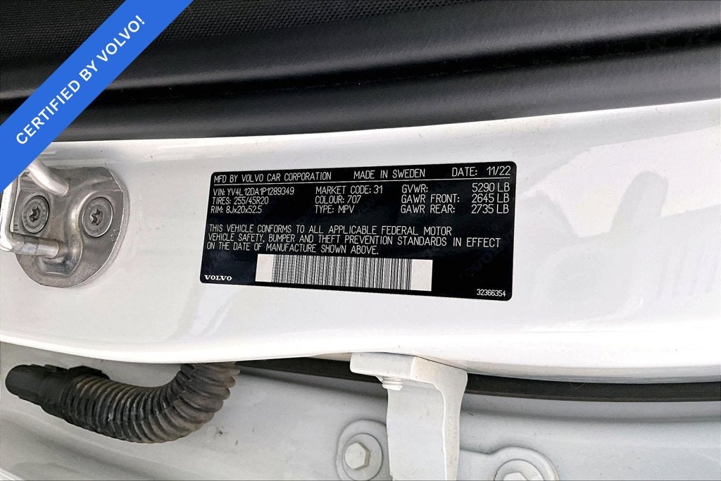 2023 Volvo XC60 B5 Ultimate Bright Theme