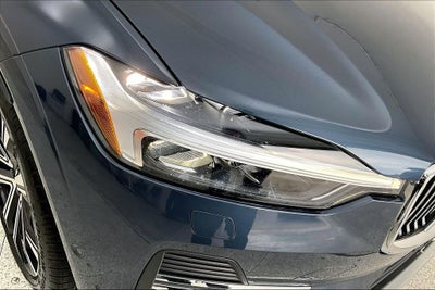 2023 Volvo XC60 B5 Ultimate Bright Theme