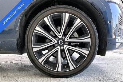 2023 Volvo XC60 B5 Ultimate Bright Theme
