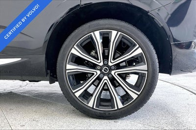 2023 Volvo XC60 B5 Ultimate Bright Theme