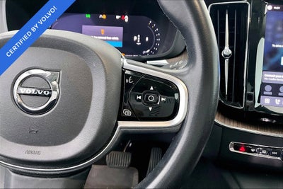 2023 Volvo XC60 B5 Ultimate Bright Theme