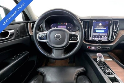 2023 Volvo XC60 B5 Ultimate Bright Theme
