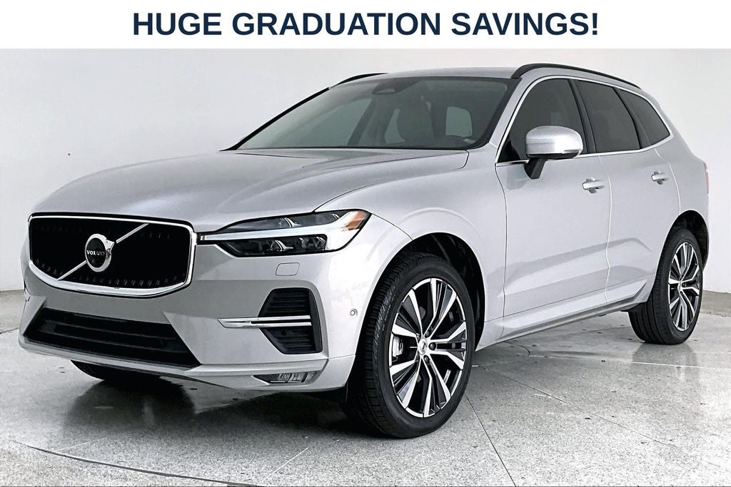 2022 Volvo XC60 B5 Momentum
