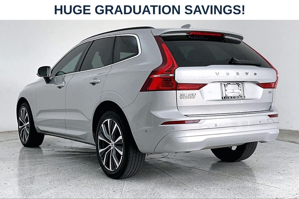 2022 Volvo XC60 B5 Momentum