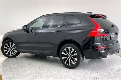 2023 Volvo XC60 B5 Plus Dark Theme