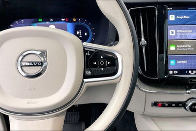 2023 Volvo XC60 B5 Plus Dark Theme