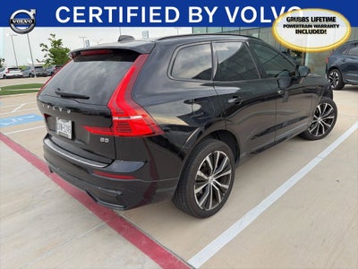 2023 Volvo XC60 B5 Ultimate Dark Theme
