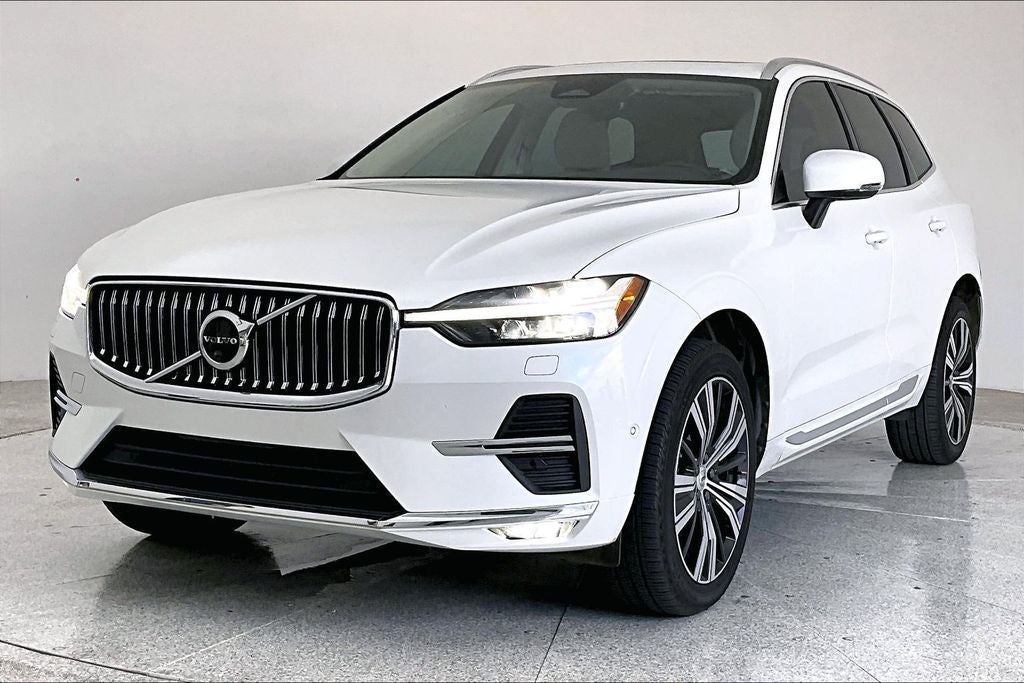 2023 Volvo XC60 B5 Plus Bright Theme