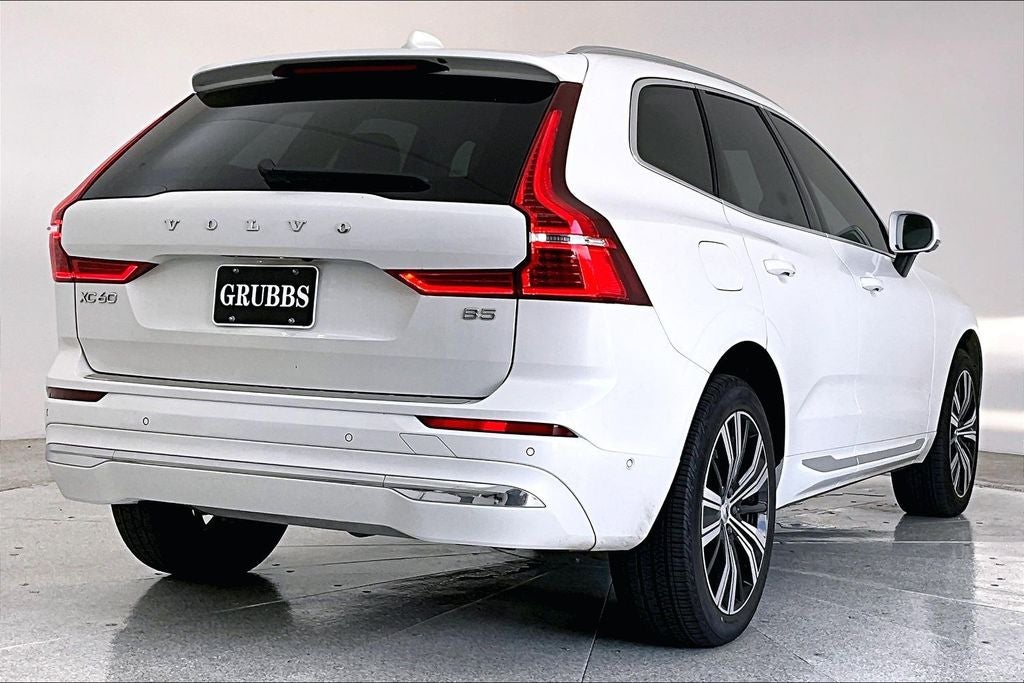 2023 Volvo XC60 B5 Plus Bright Theme