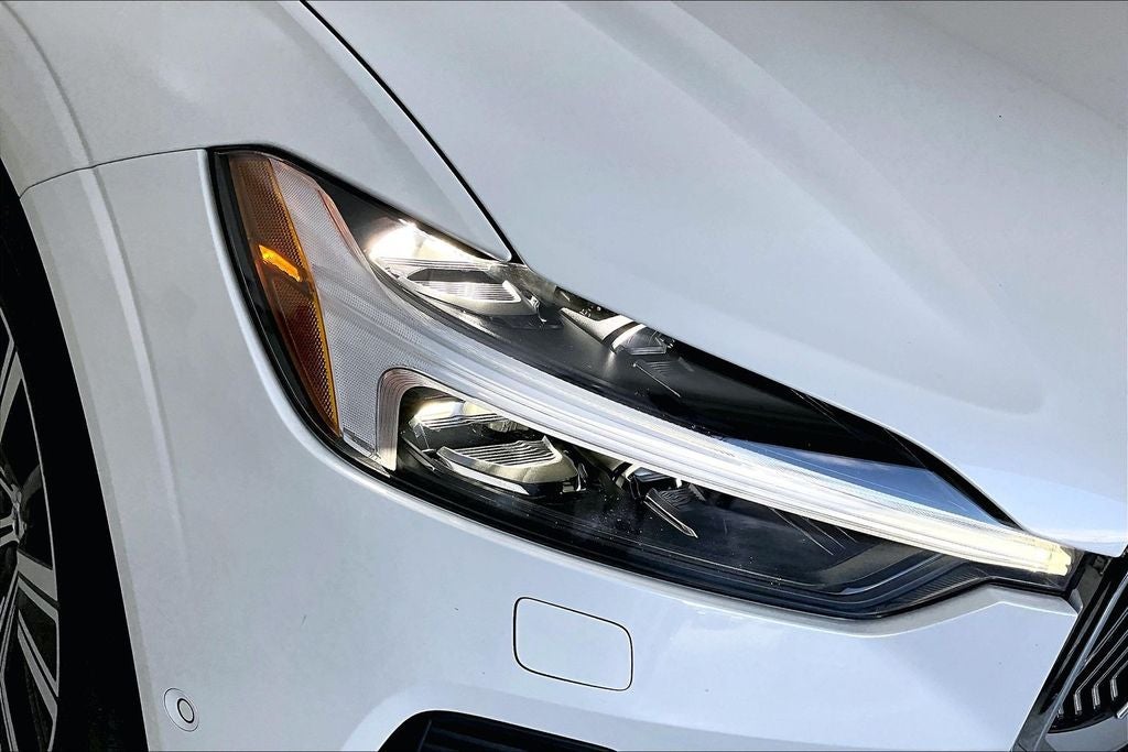 2023 Volvo XC60 B5 Plus Bright Theme