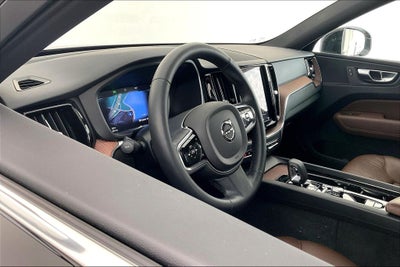 2023 Volvo XC60 B5 Plus Bright Theme