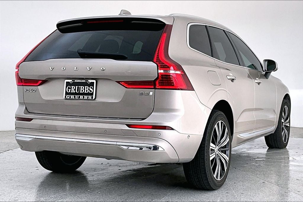 2023 Volvo XC60 B5 Plus Bright Theme