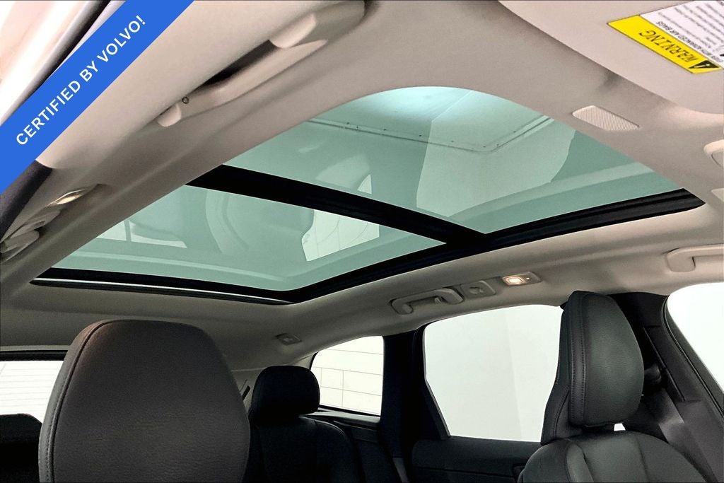 2023 Volvo XC60 B5 Plus Bright Theme