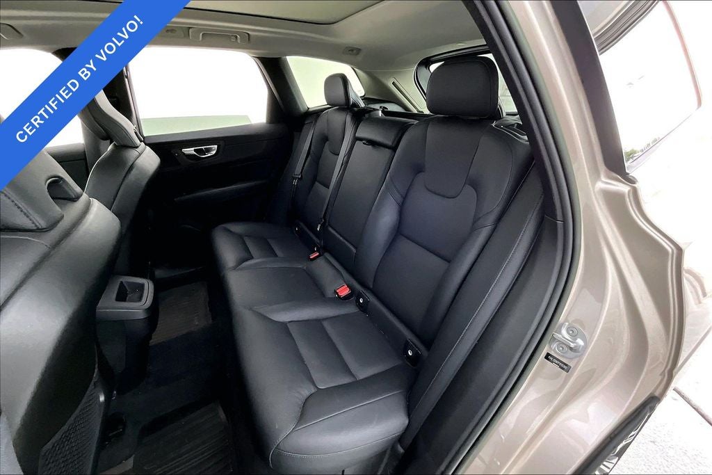 2023 Volvo XC60 B5 Plus Bright Theme