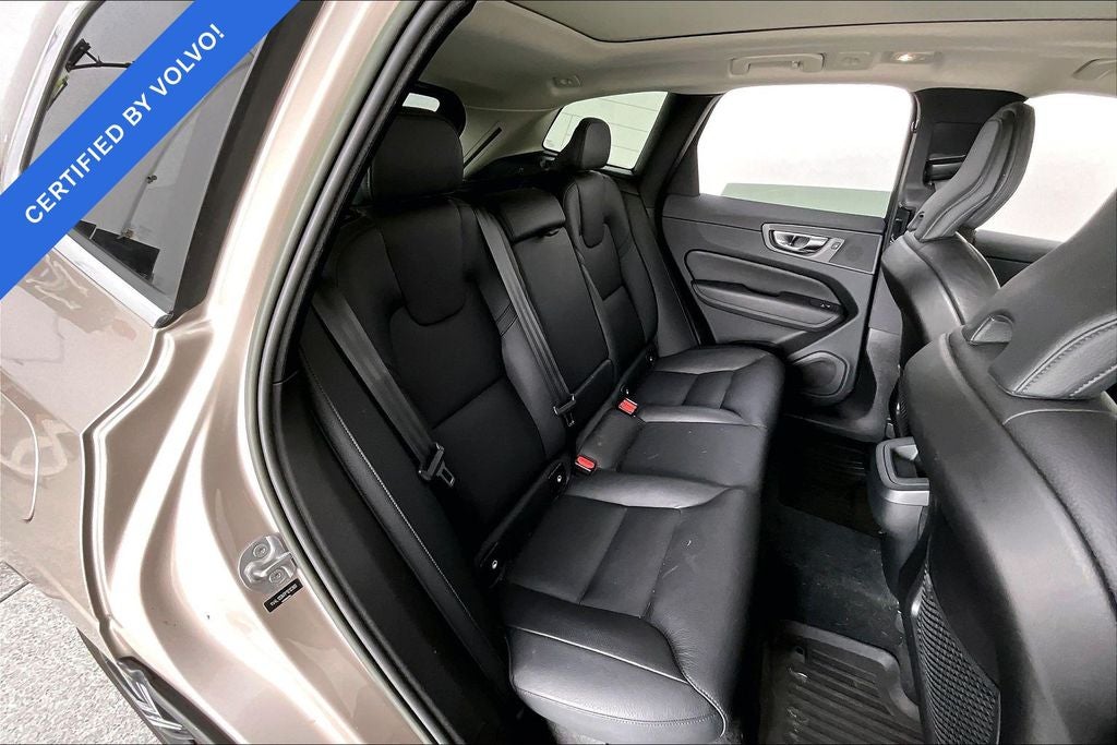 2023 Volvo XC60 B5 Plus Bright Theme