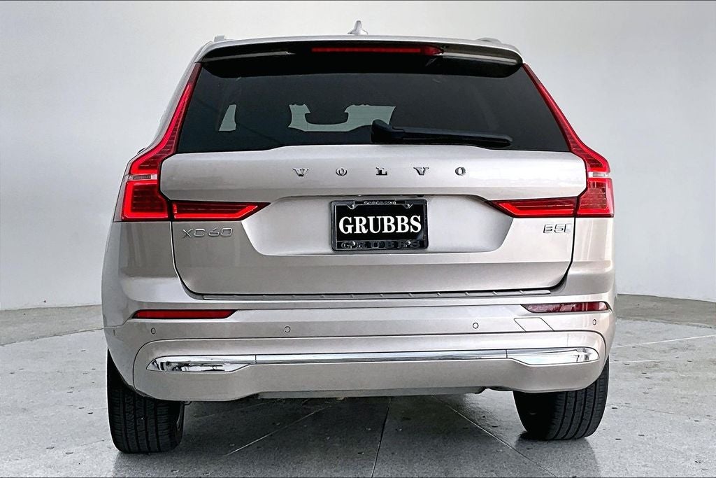 2023 Volvo XC60 B5 Plus Bright Theme