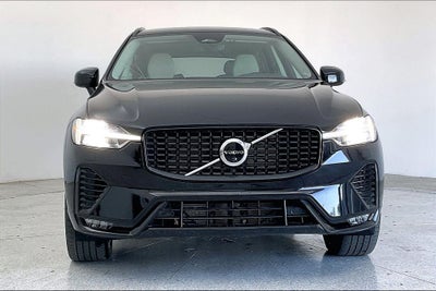 2023 Volvo XC60 B5 Plus Dark Theme