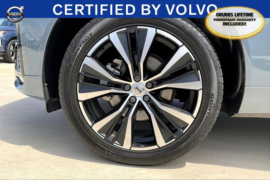 2023 Volvo XC60 B5 Plus Dark Theme