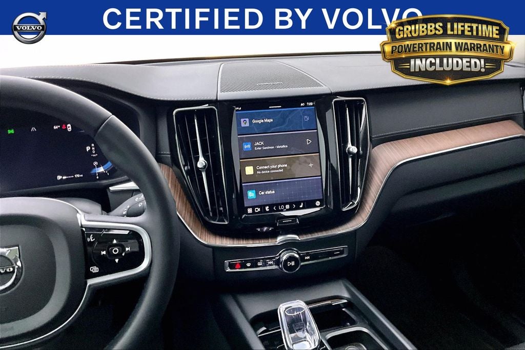 2023 Volvo XC60 B5 Ultimate Dark Theme