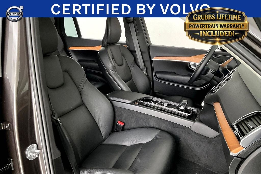 2024 Volvo XC90 B5 Plus