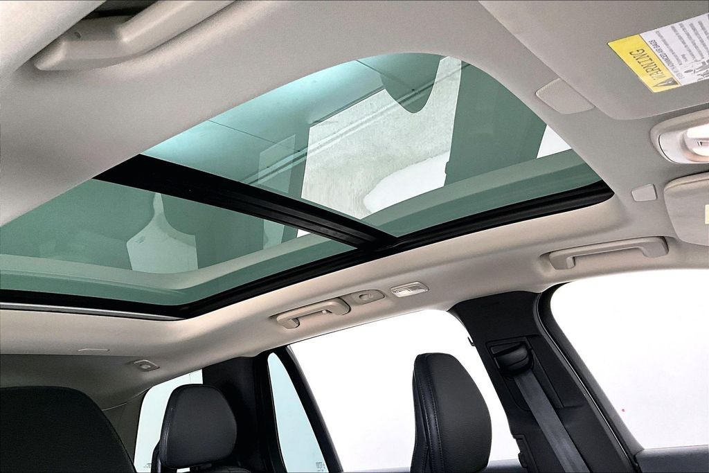 2024 Volvo XC90 B5 Plus