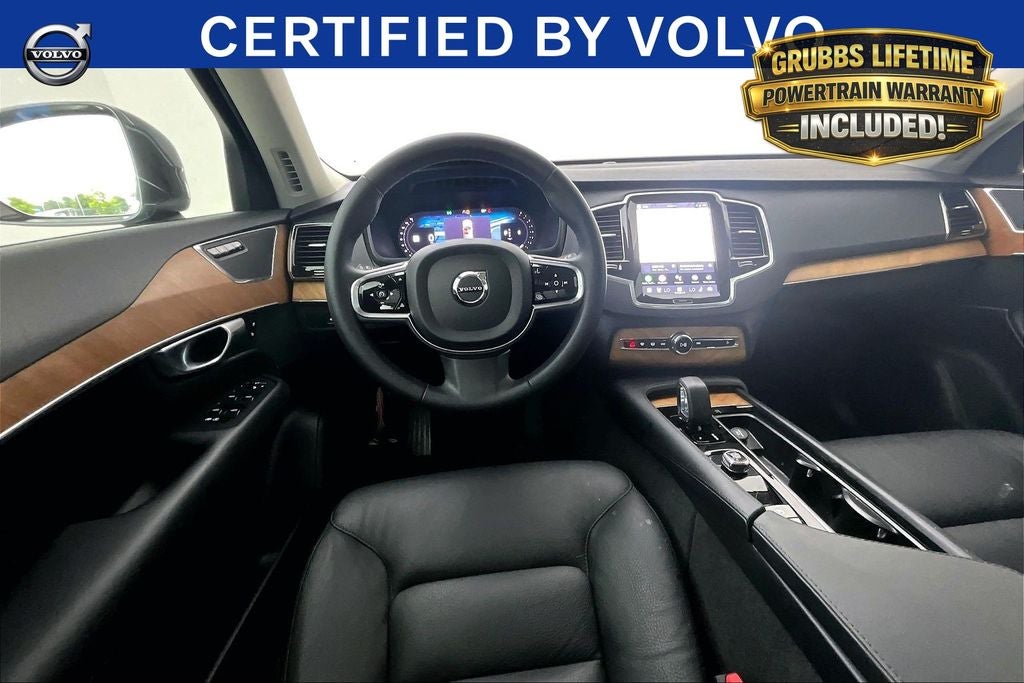 2024 Volvo XC90 B5 Plus